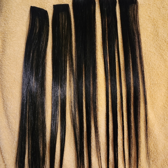Irresistible Me Tape-in Extensions - Picture 9 of 11
